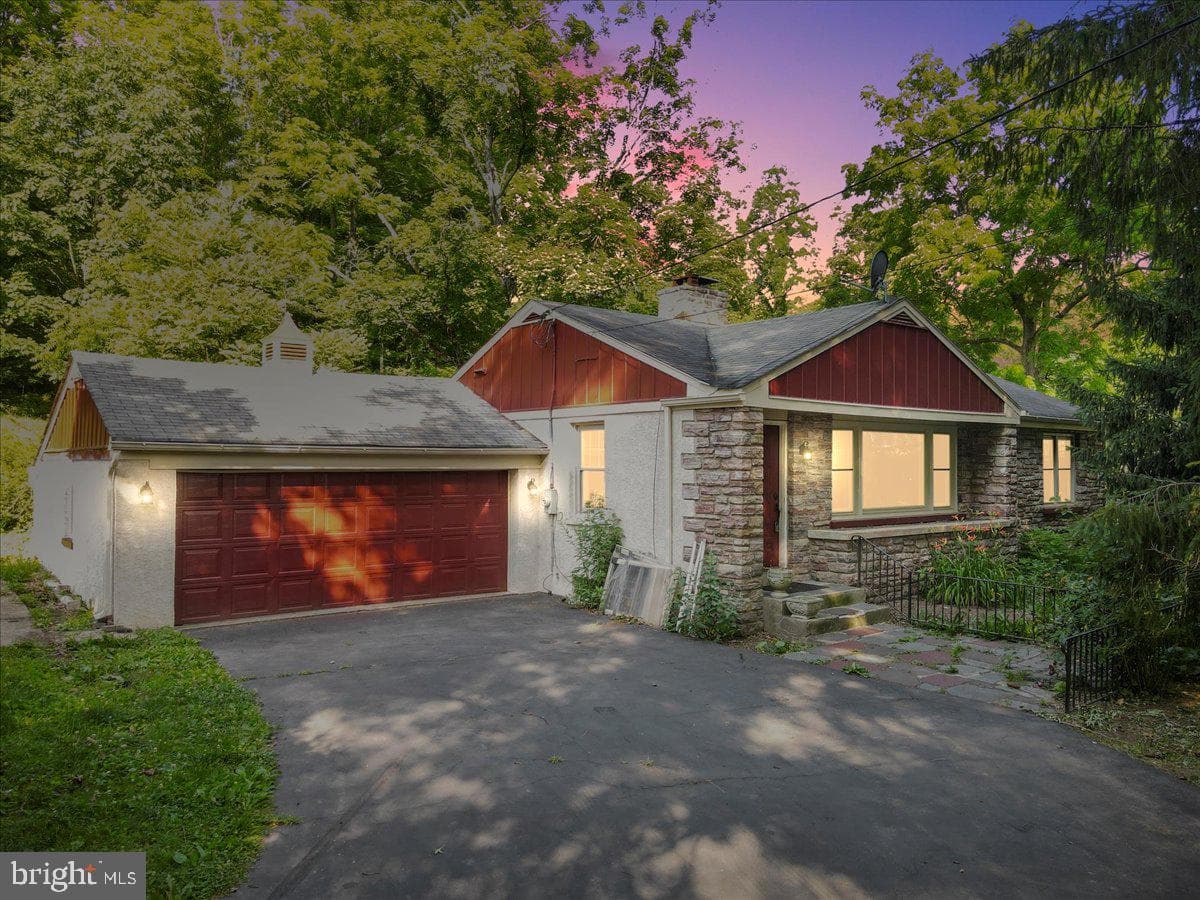 9138 Easton Road photo 1
