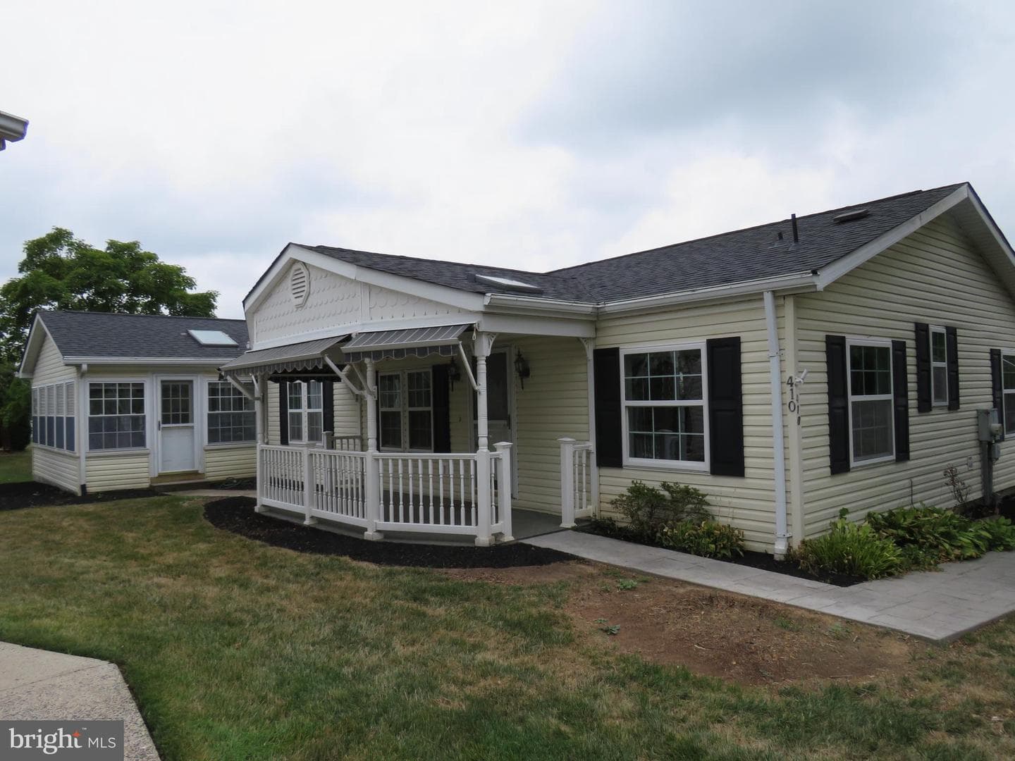 410 Redbird Court photo 3