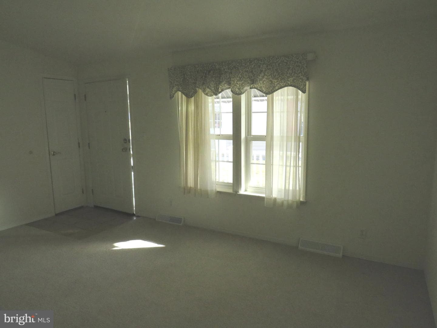410 Redbird Court photo 8