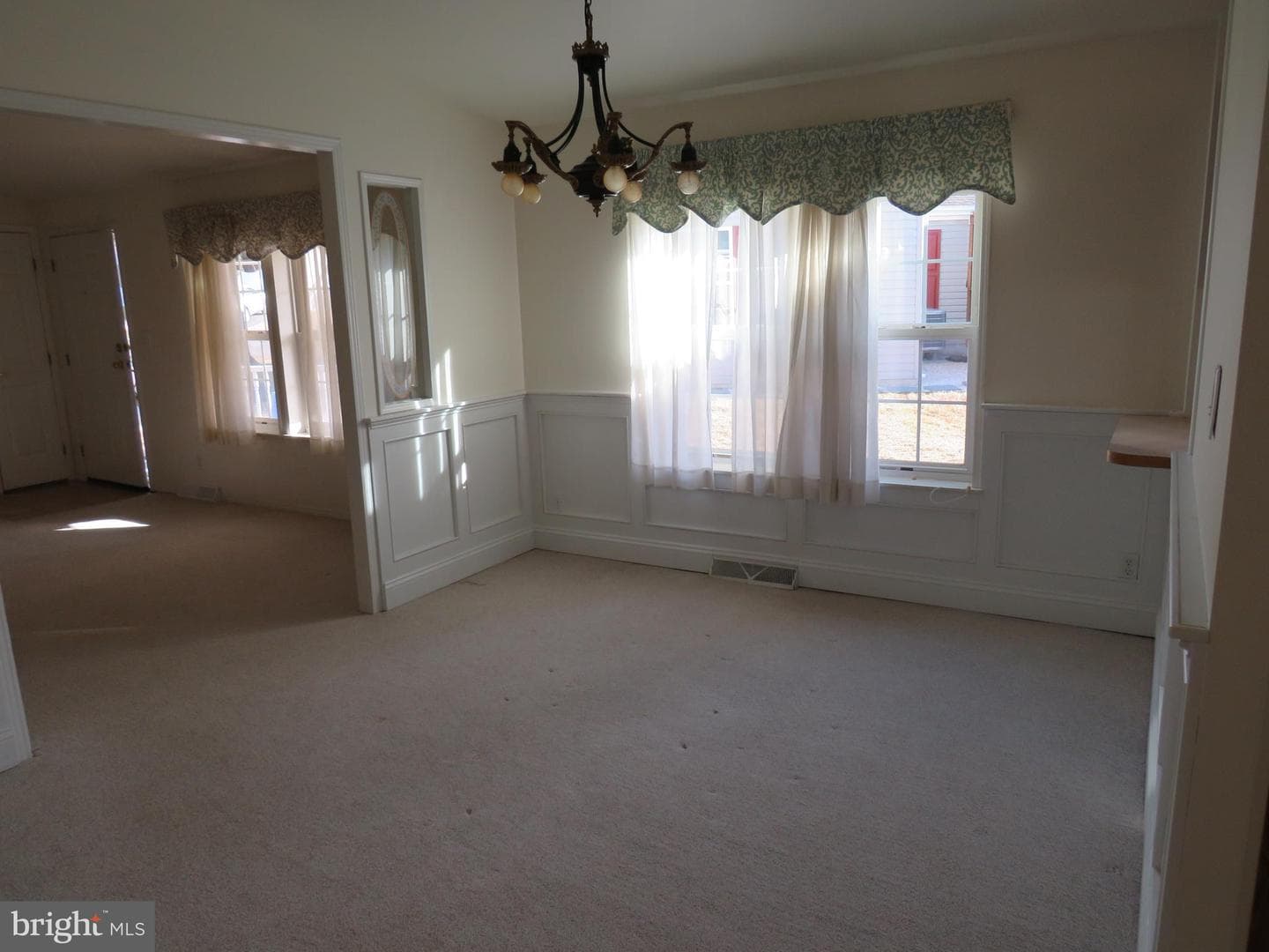 410 Redbird Court photo 9