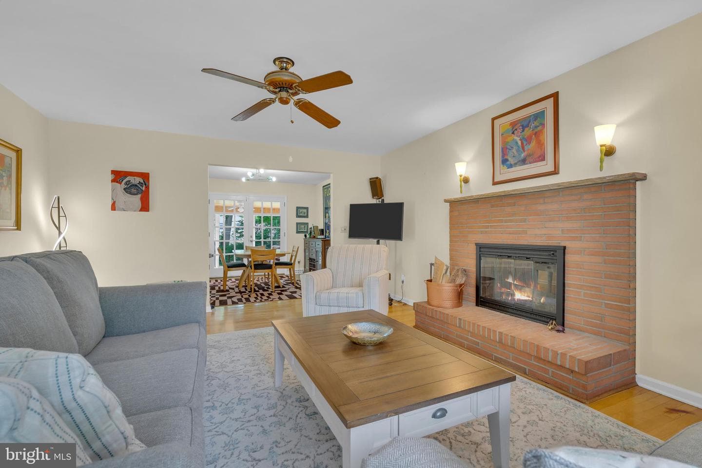 860 Queens Drive photo 10