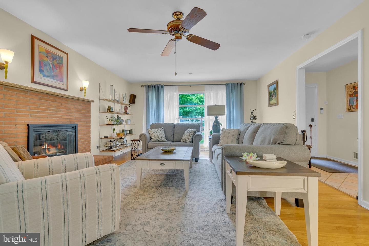 860 Queens Drive photo 12