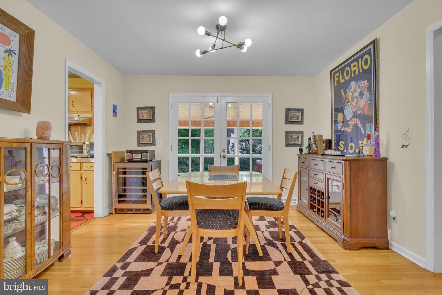 860 Queens Drive photo 13