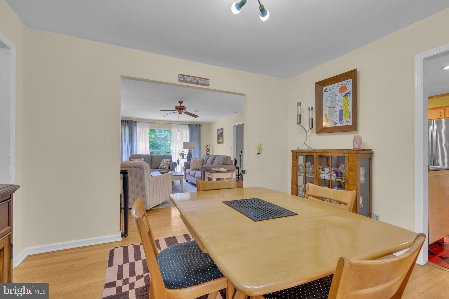 860 Queens Drive photo 17