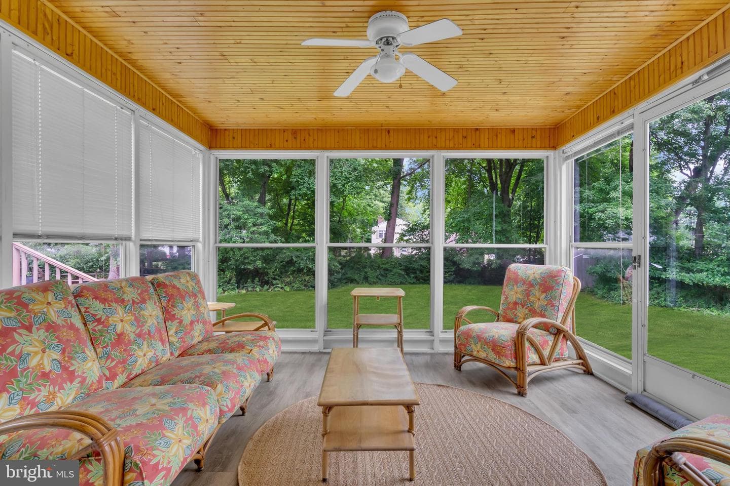860 Queens Drive photo 20