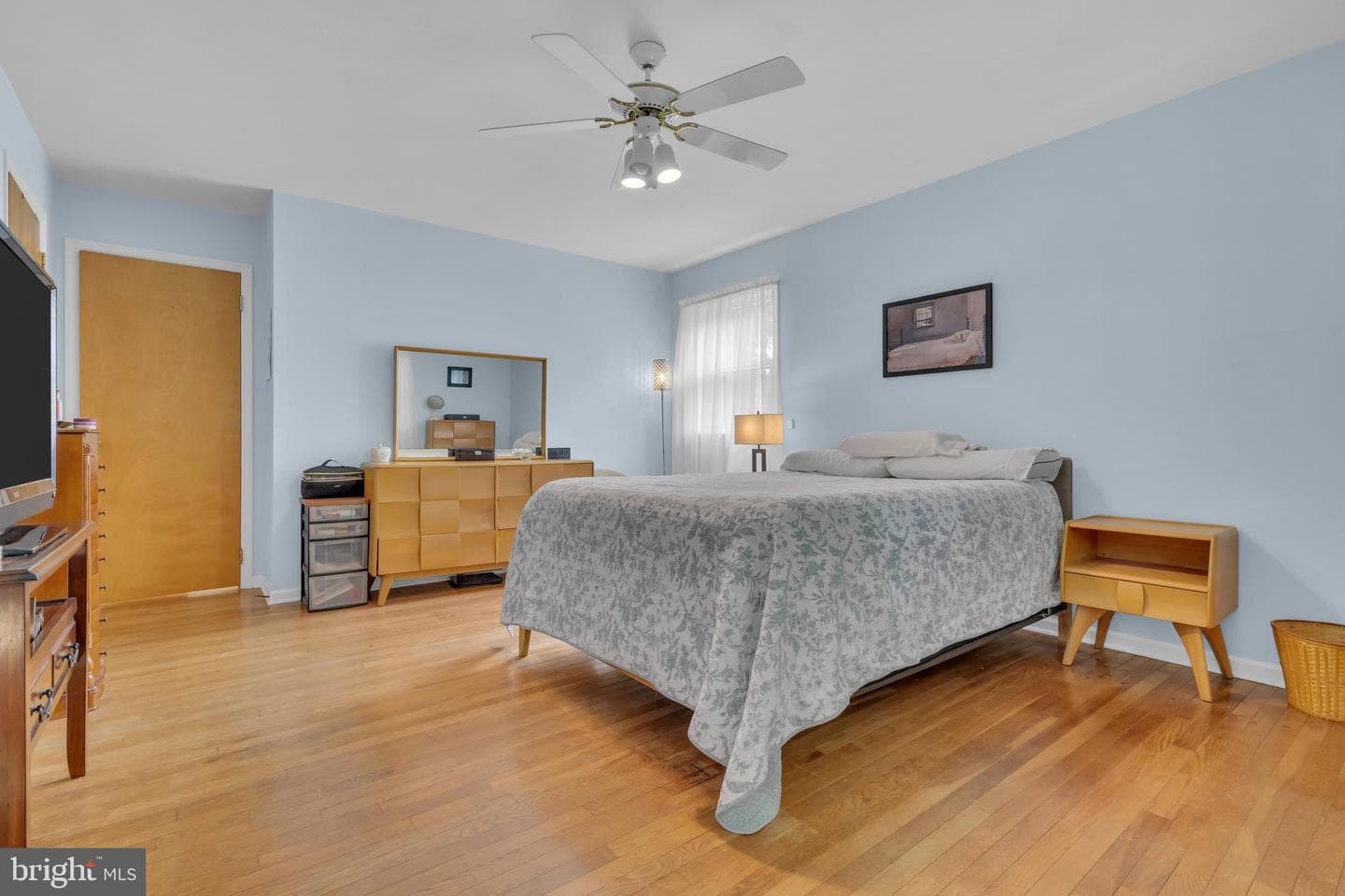 860 Queens Drive photo 34