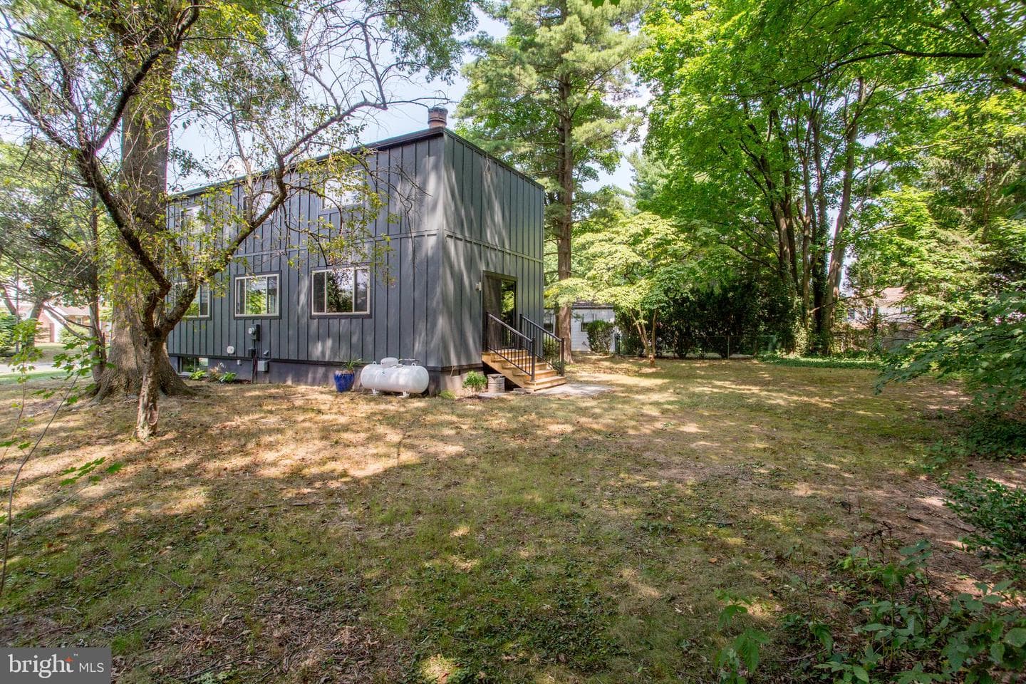 53 Belmont Square photo 25