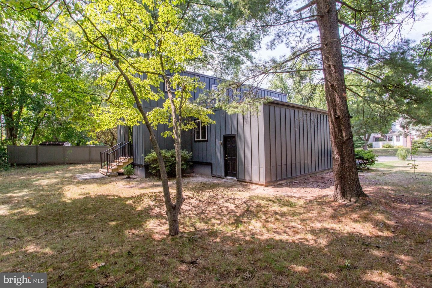 53 Belmont Square photo 27