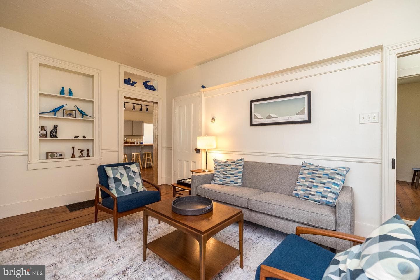 1055 River Road photo 2