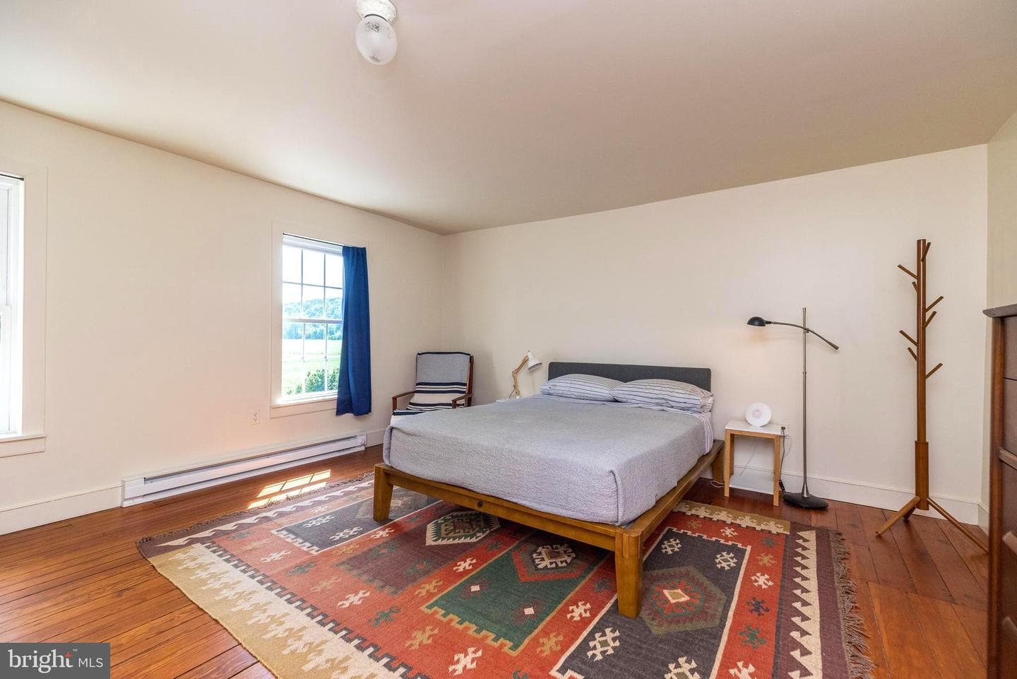 1055 River Road photo 21