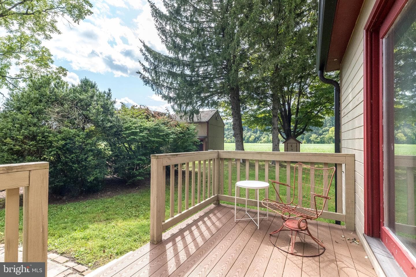 1055 River Road photo 36
