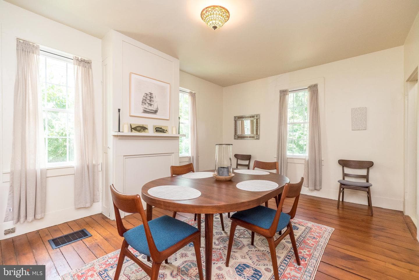 1055 River Road photo 5
