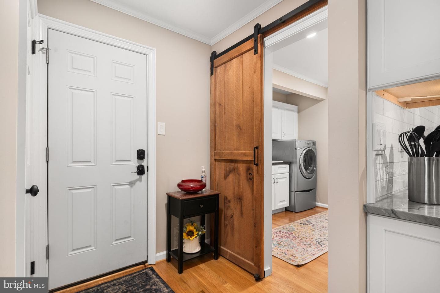 5954 Shetland Drive photo 17