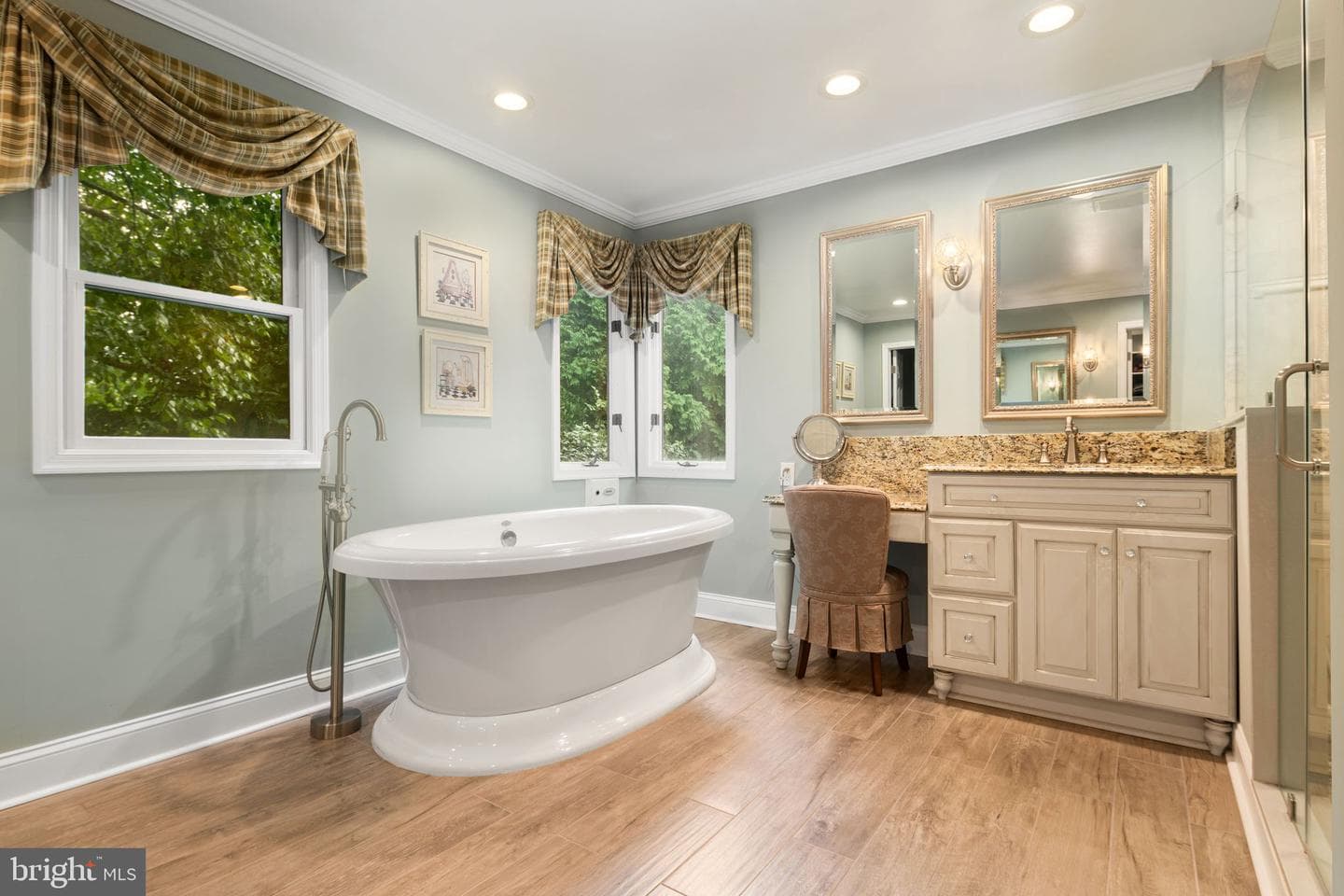 5954 Shetland Drive photo 23