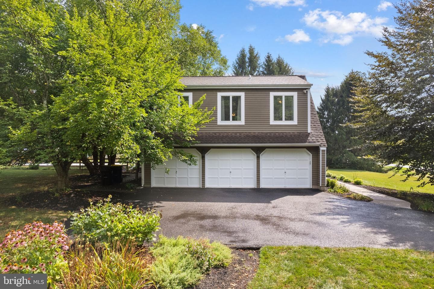 5954 Shetland Drive photo 46