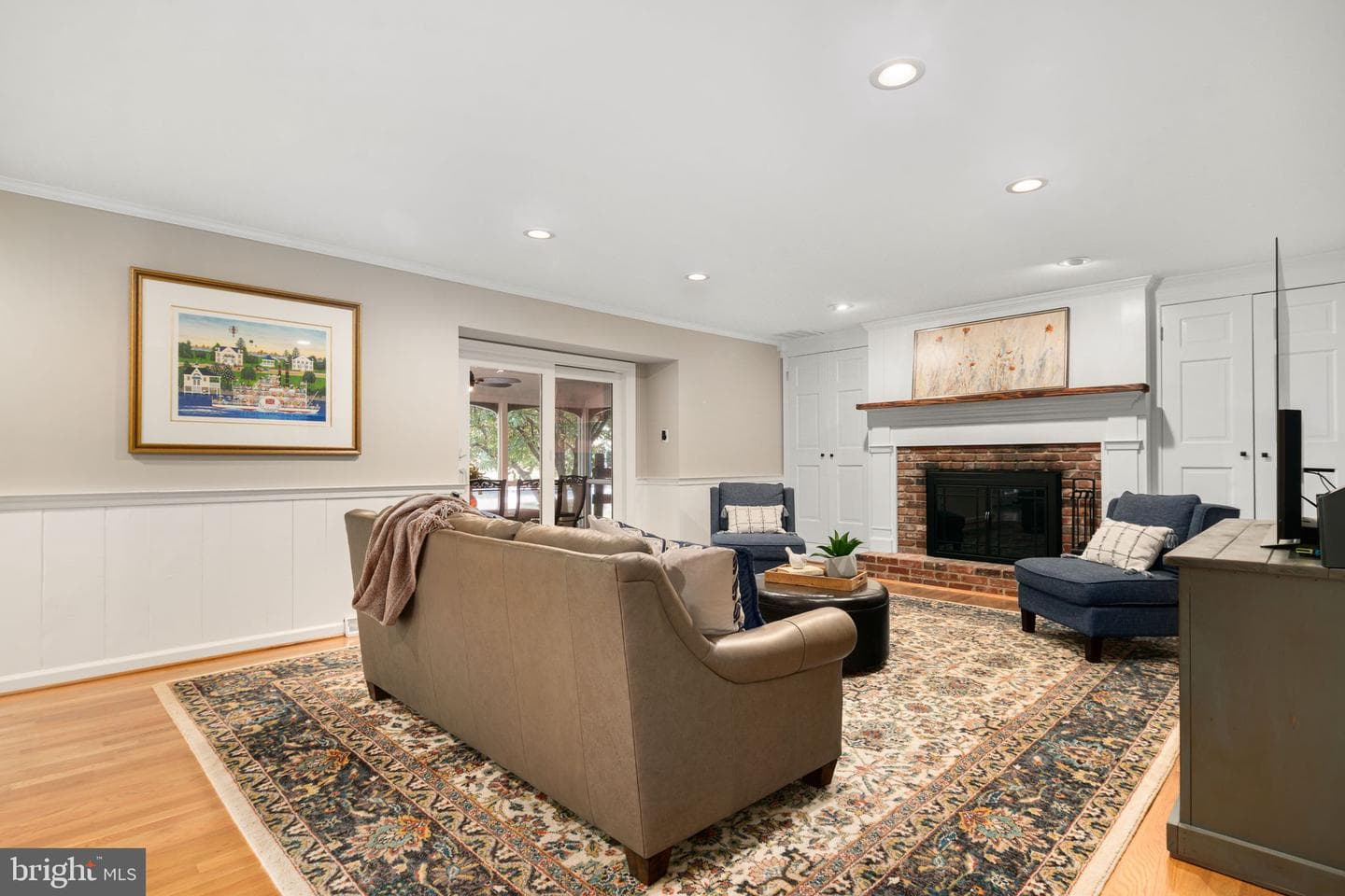 5954 Shetland Drive photo 9