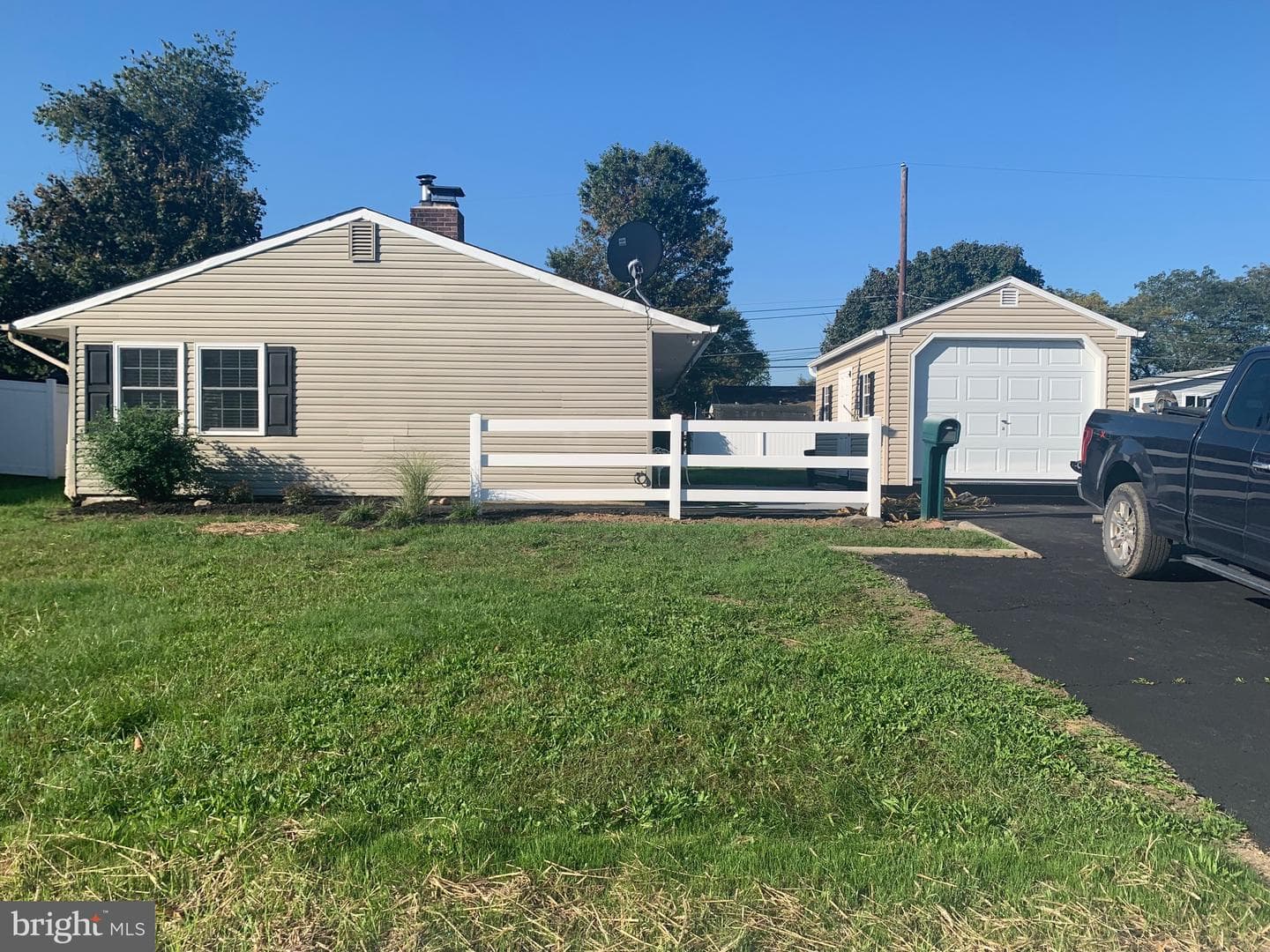 260 Pinewood Drive #E photo 1