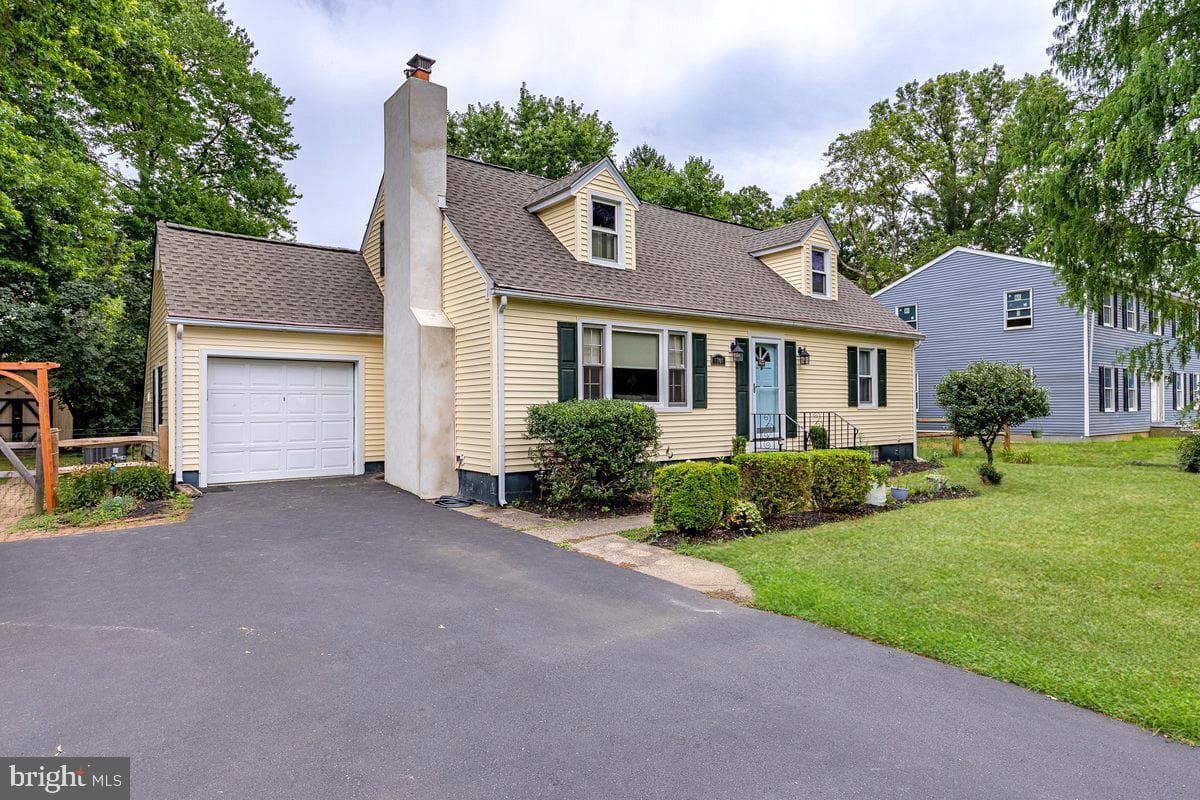 1708 Makefield Road photo 3