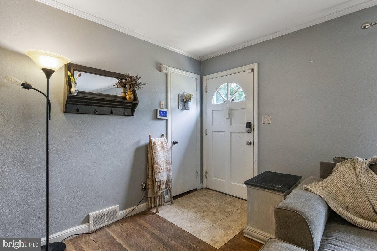 1708 Makefield Road photo 4