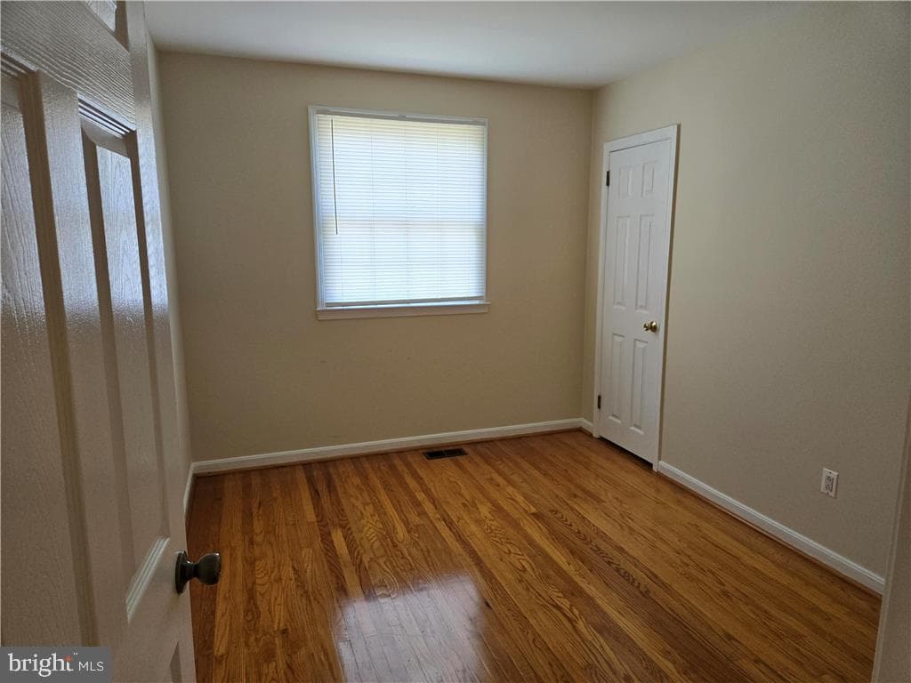 584 Lowell Road photo 10
