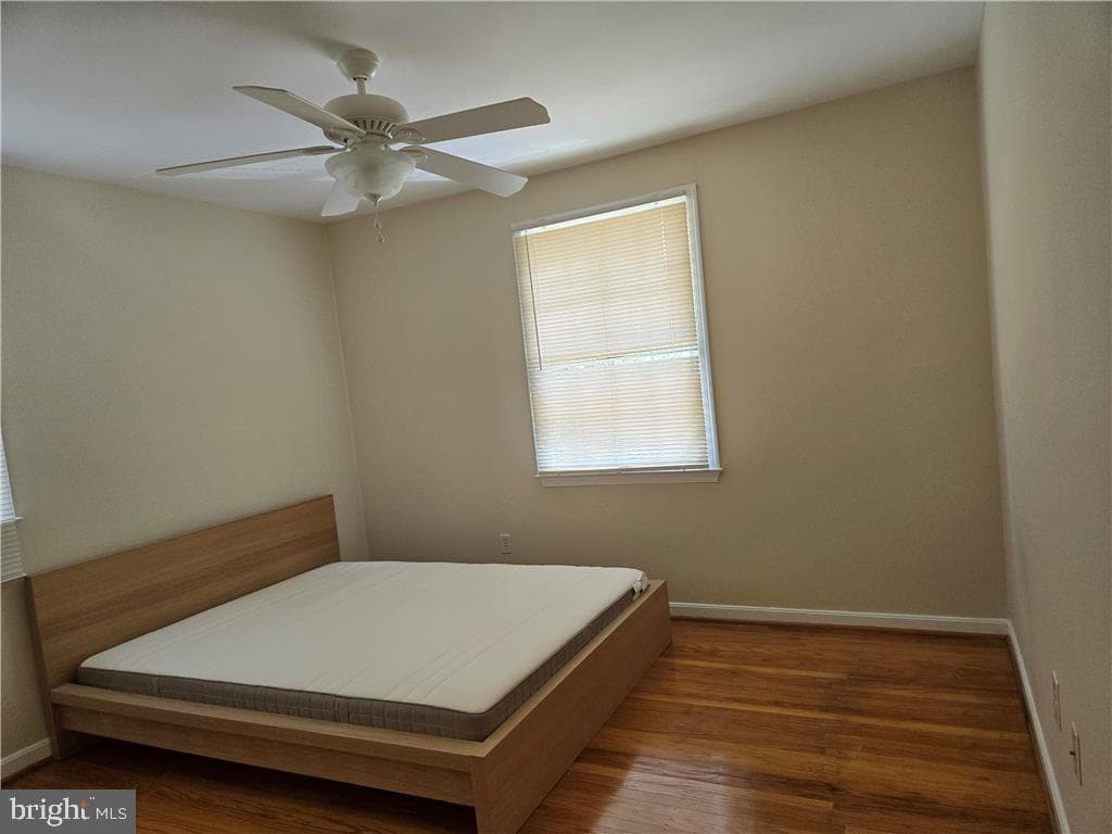 584 Lowell Road photo 11