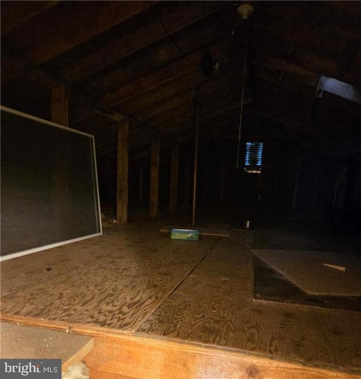 584 Lowell Road photo 18
