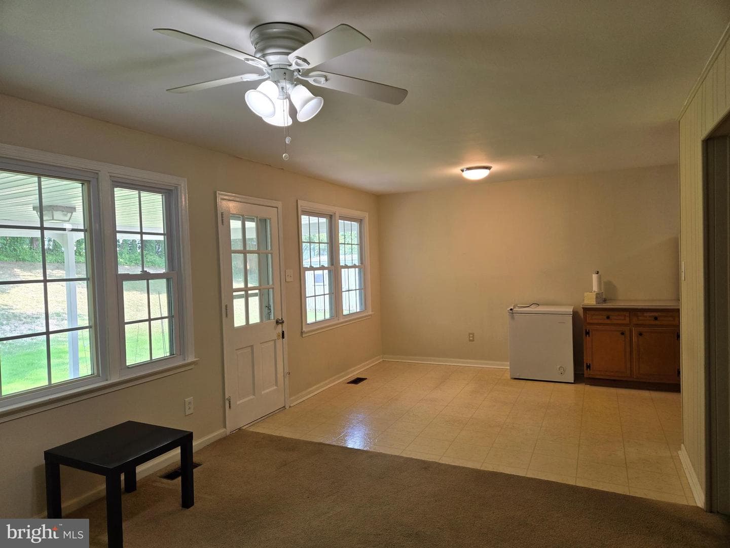 584 Lowell Road photo 5