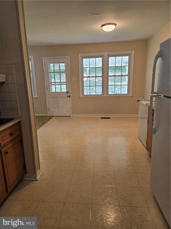 584 Lowell Road photo 6