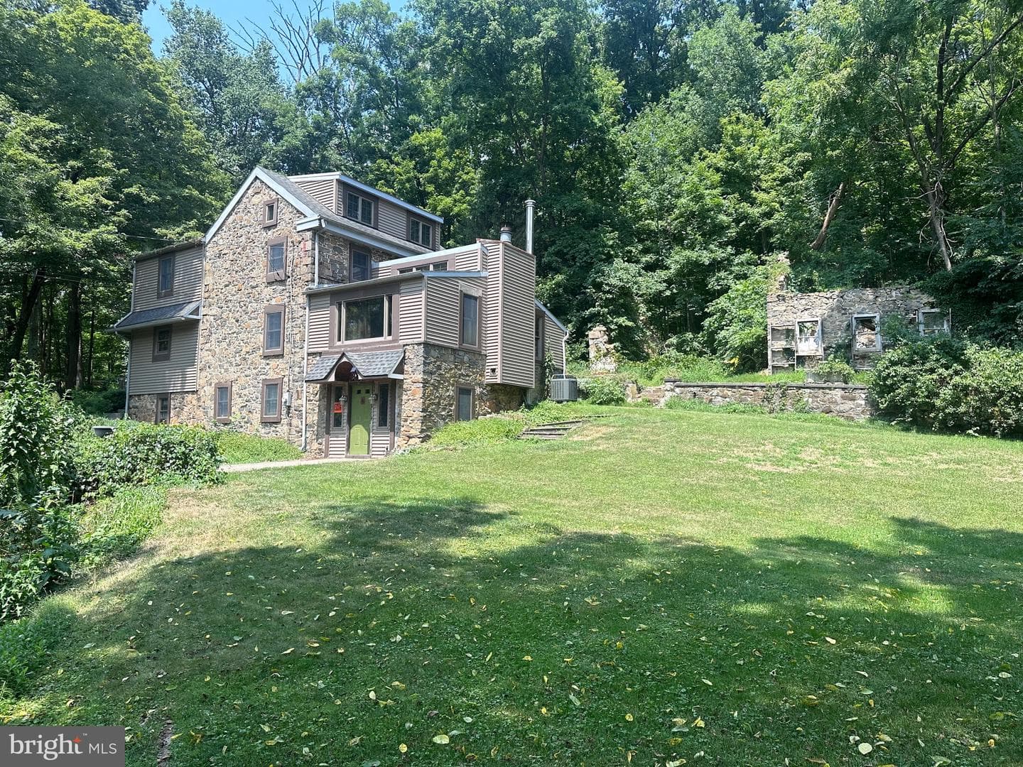 1004 California Road photo 2