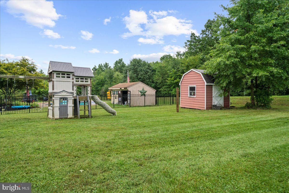 2520 Trumbauersville Road photo 22