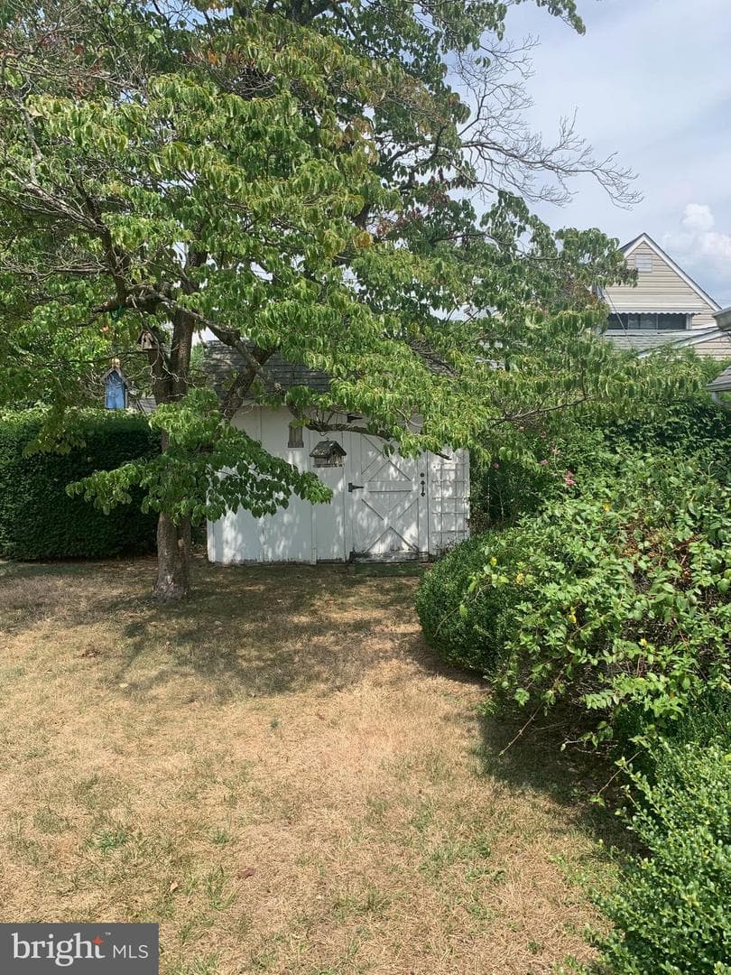 65 Kenwood Drive N #N photo 3