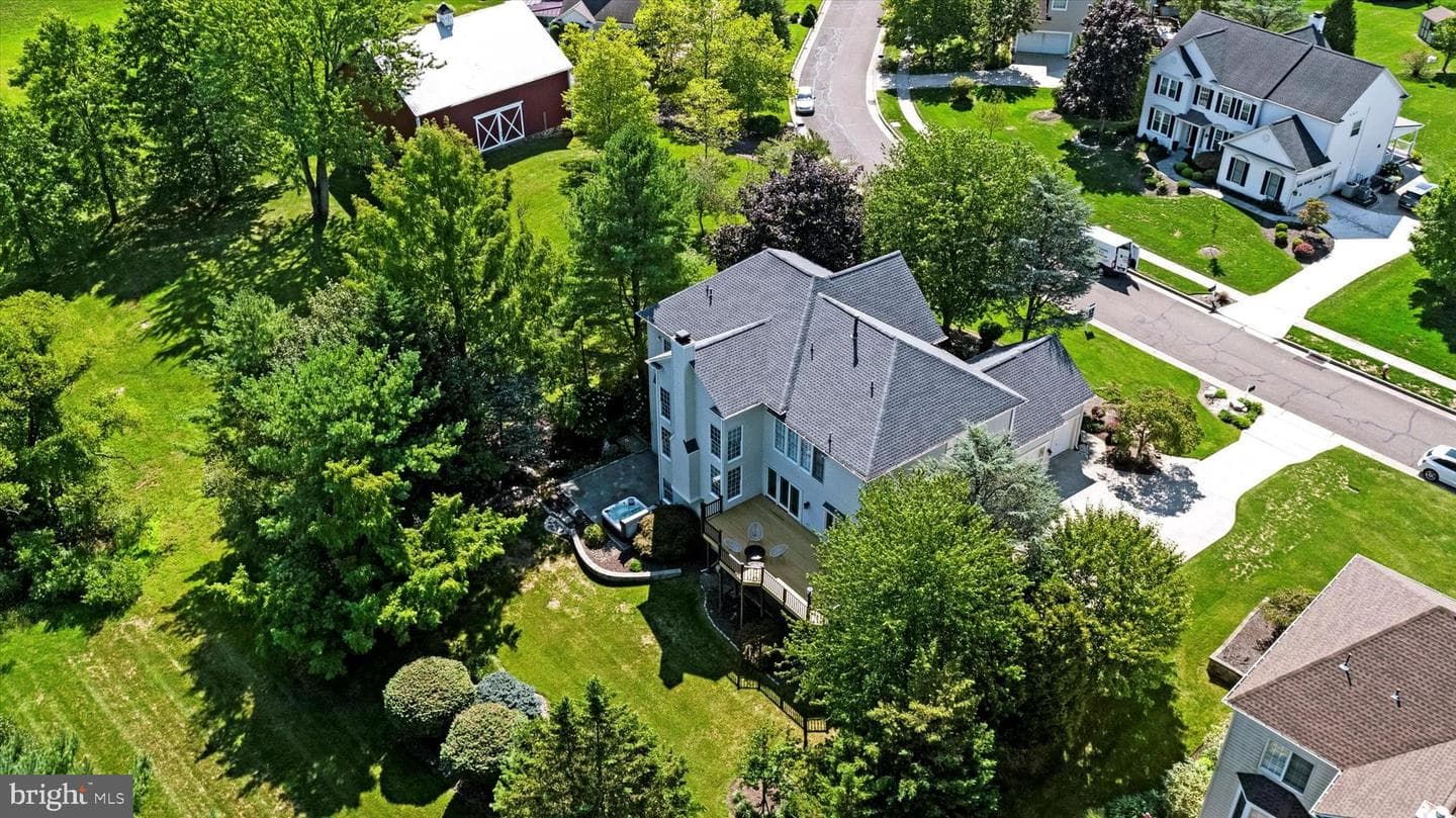 12 Millers Road photo 45