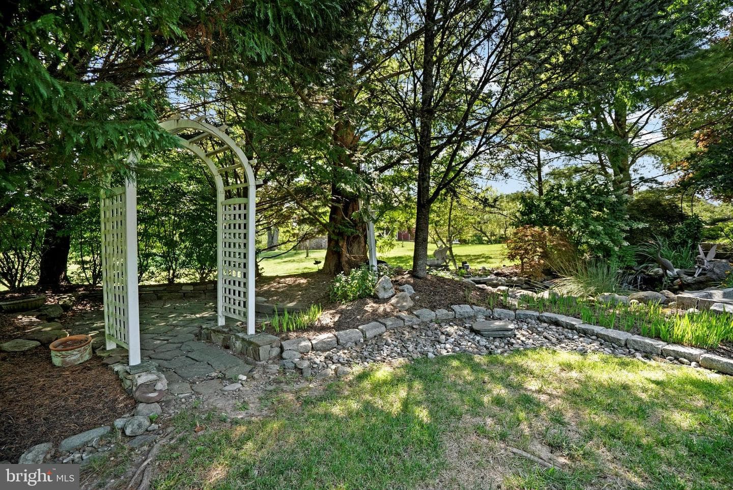 12 Millers Road photo 56