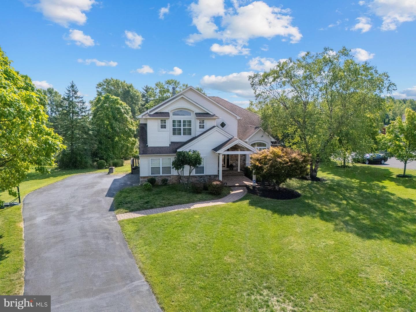 204 Whisper Way photo 3