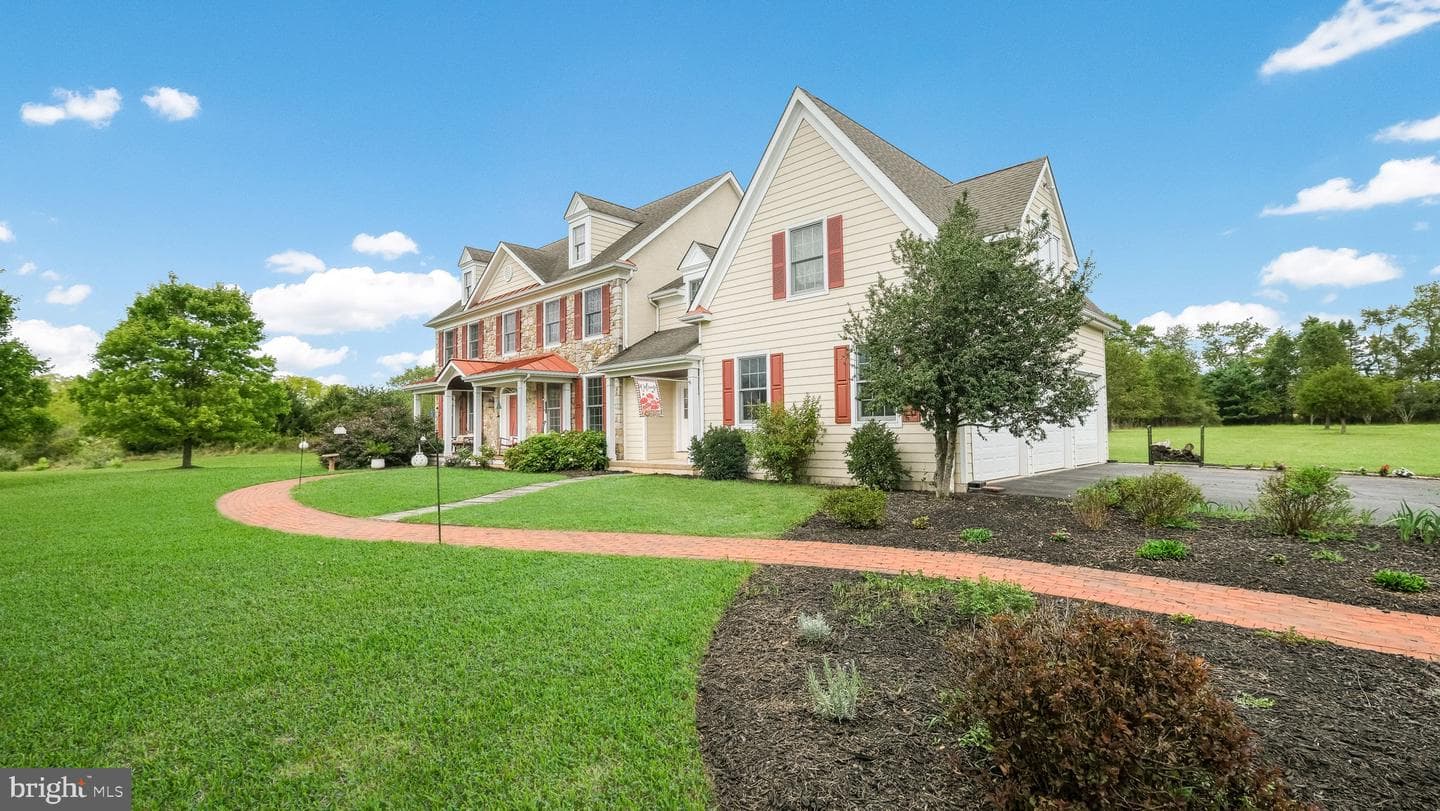 4602 Smith Road photo 3