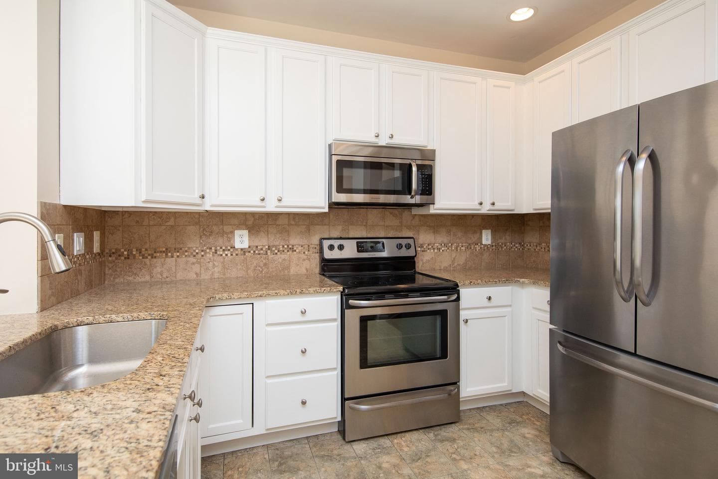 121 S Founders Court photo 26