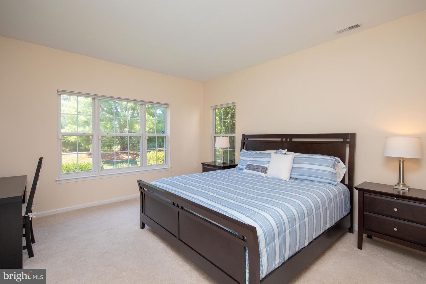121 S Founders Court photo 33