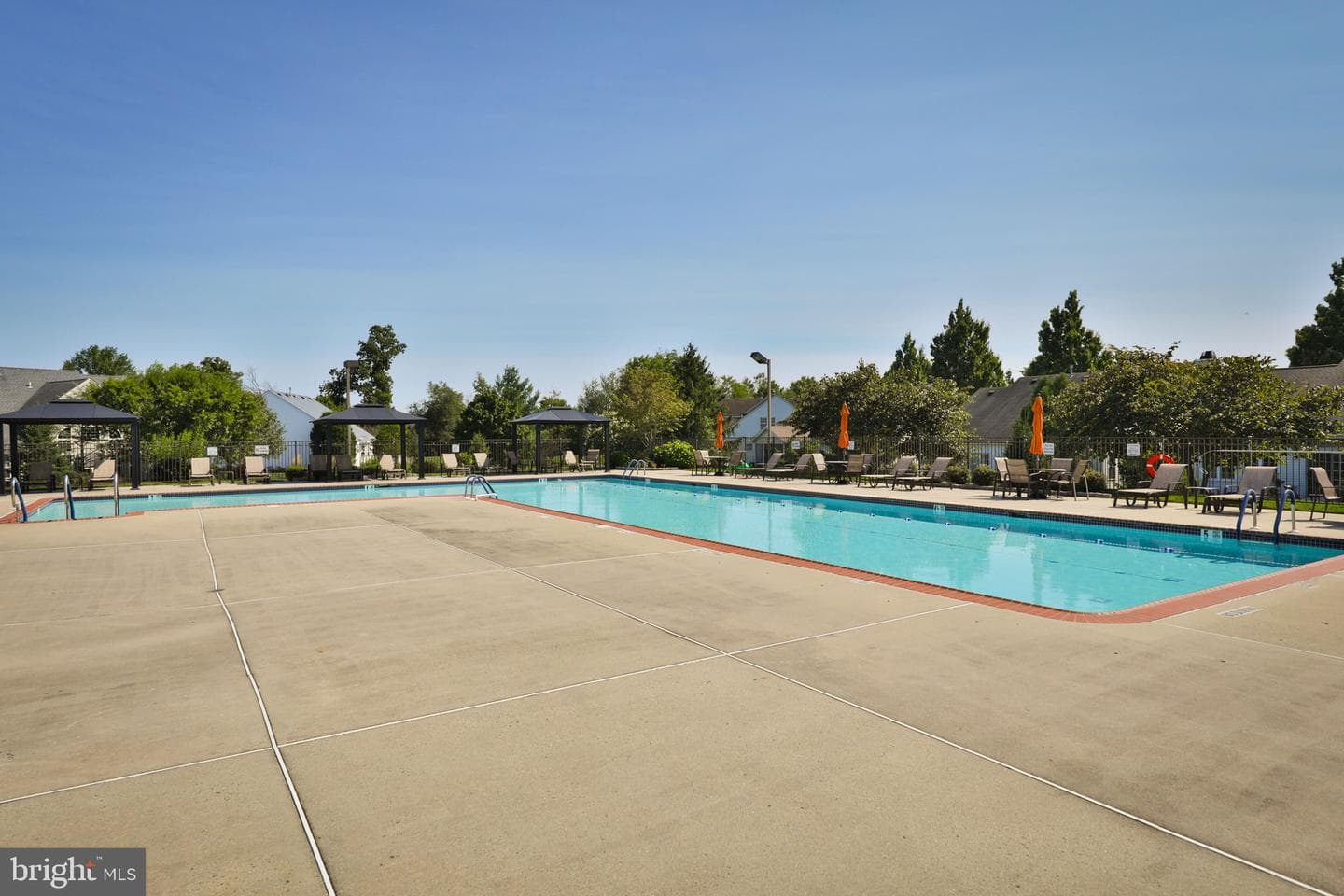 121 S Founders Court photo 43