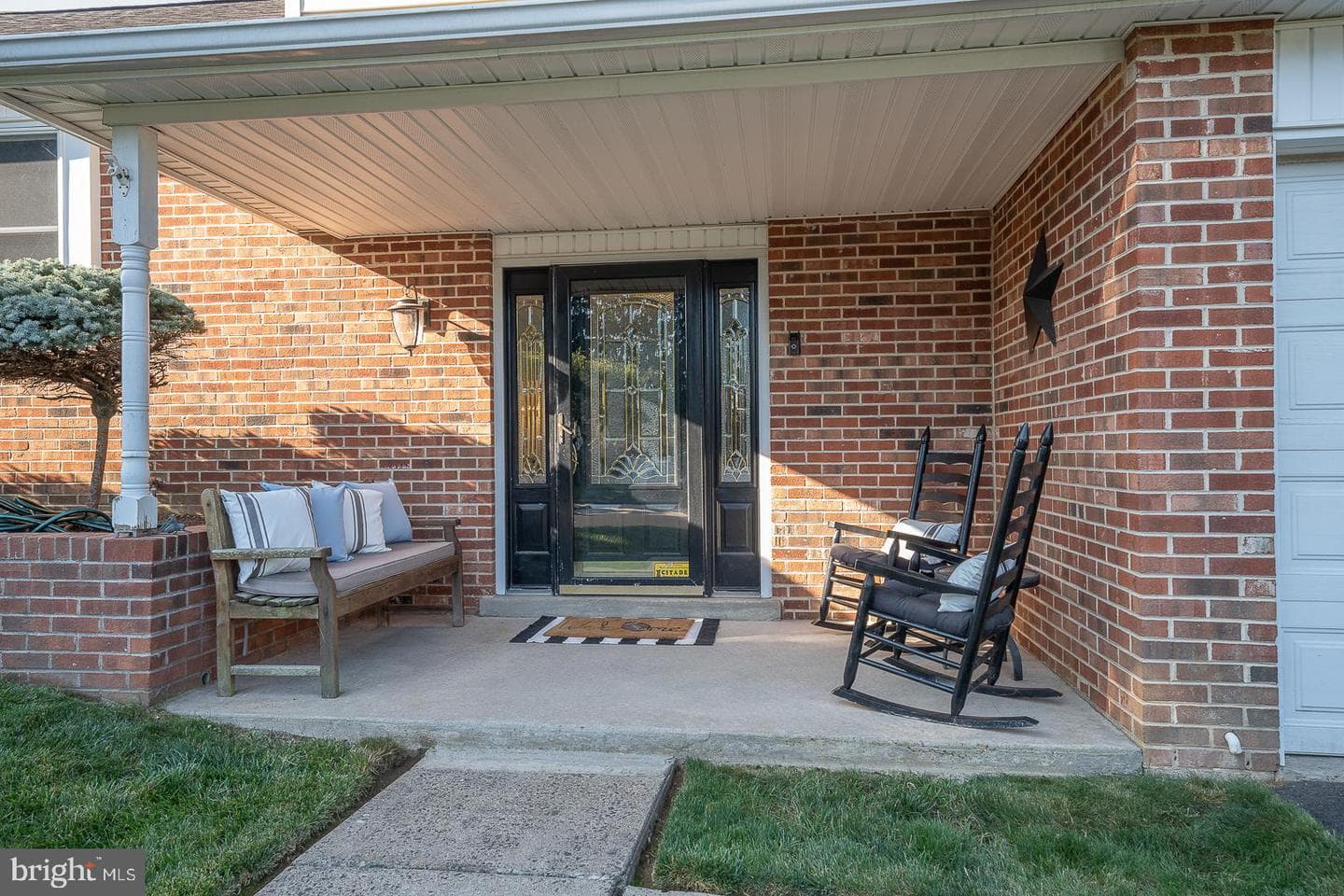 1780 Bunkerhill Road photo 2