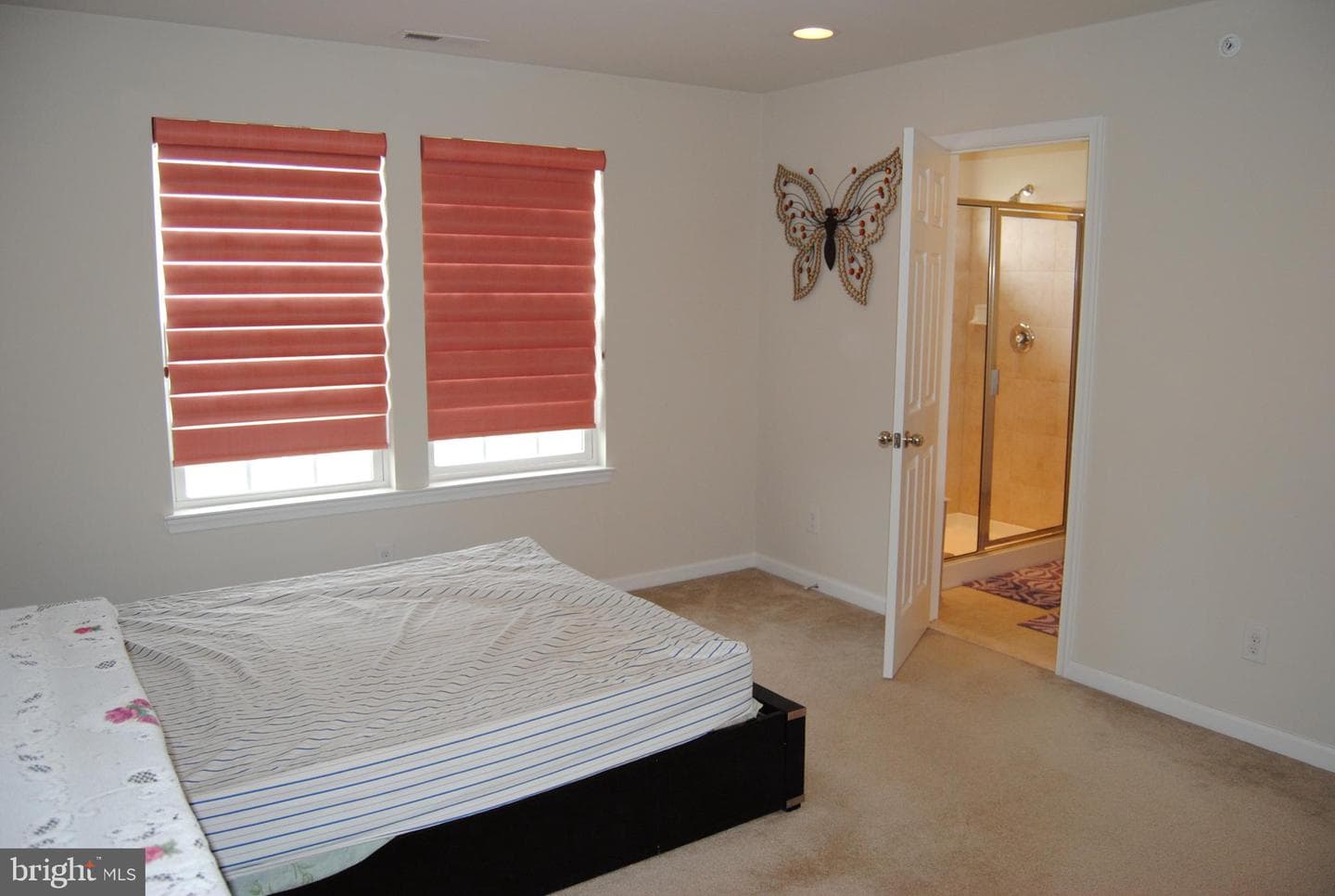 109 Admiral Lane photo 29