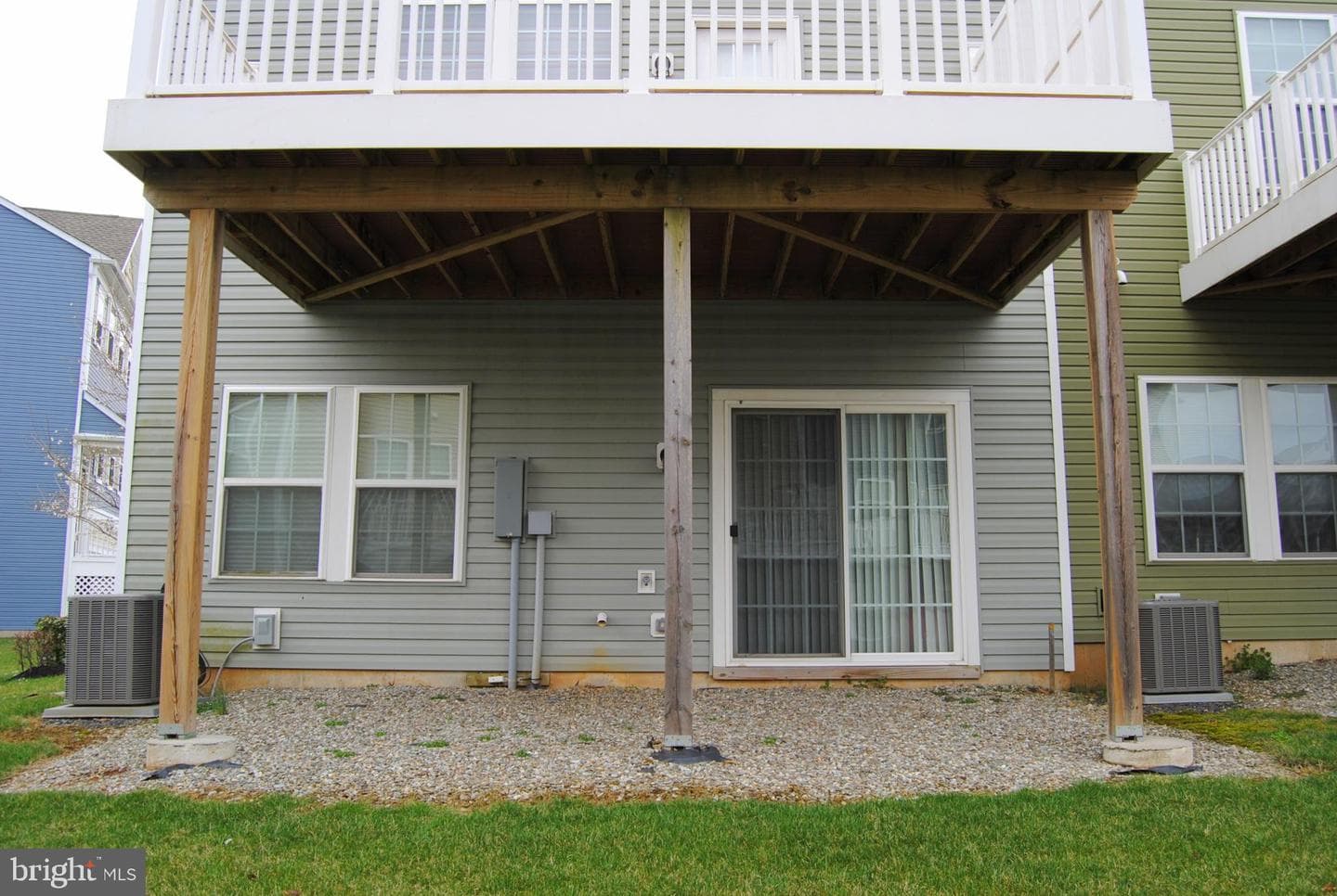 109 Admiral Lane photo 6