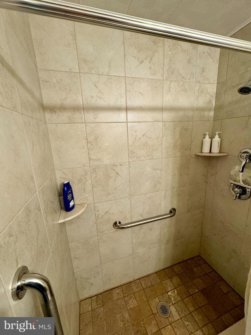119 Cherry Lane photo 20