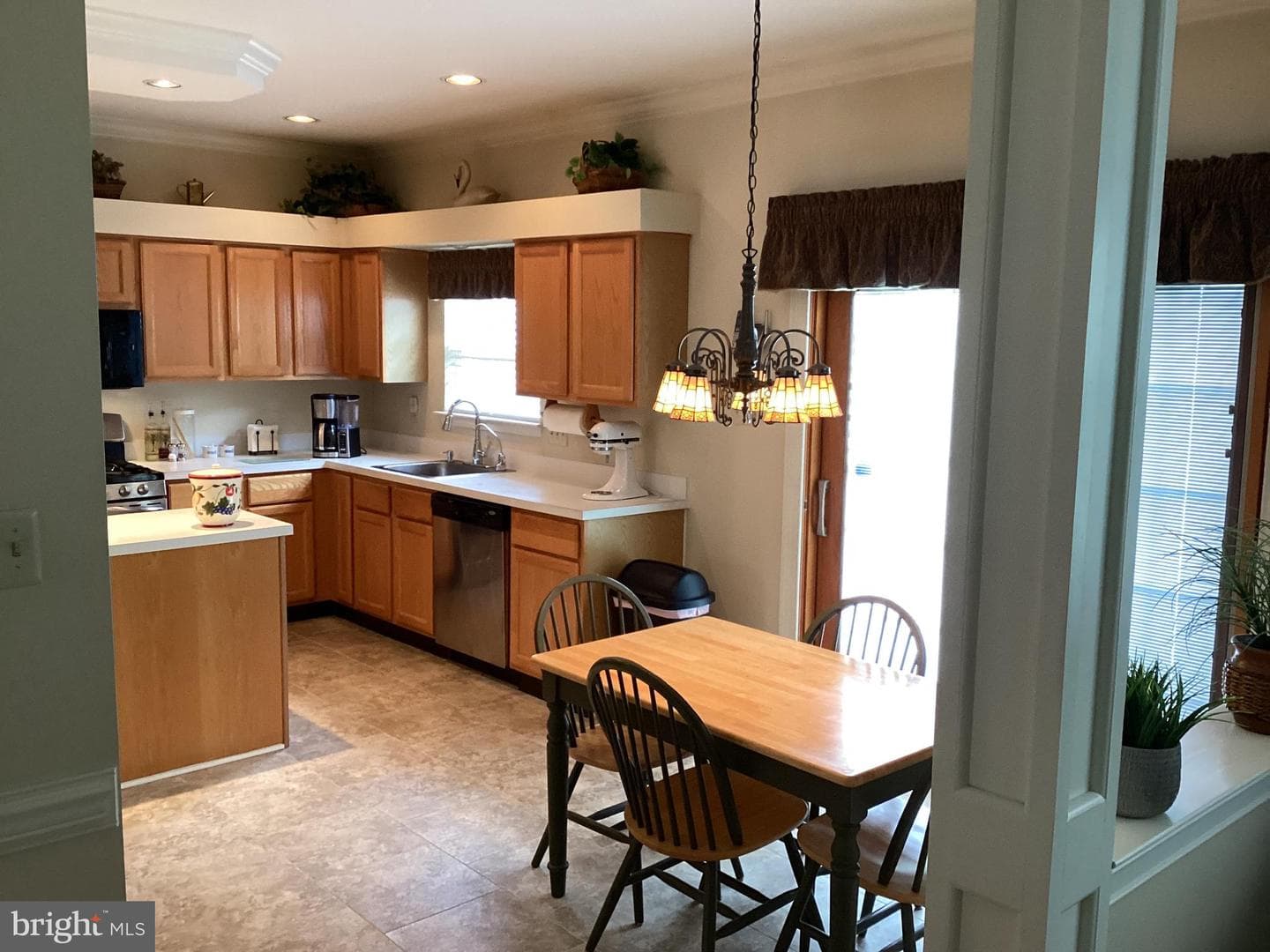 1832 Heritage Drive photo 13