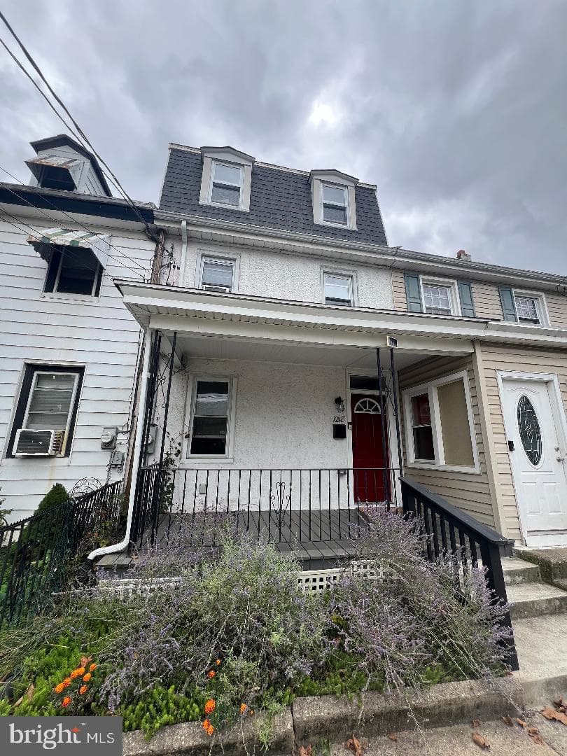 1218 Radcliffe Street
