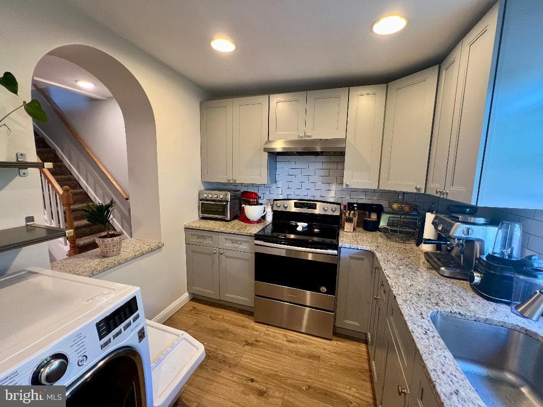 1218 Radcliffe Street photo 2
