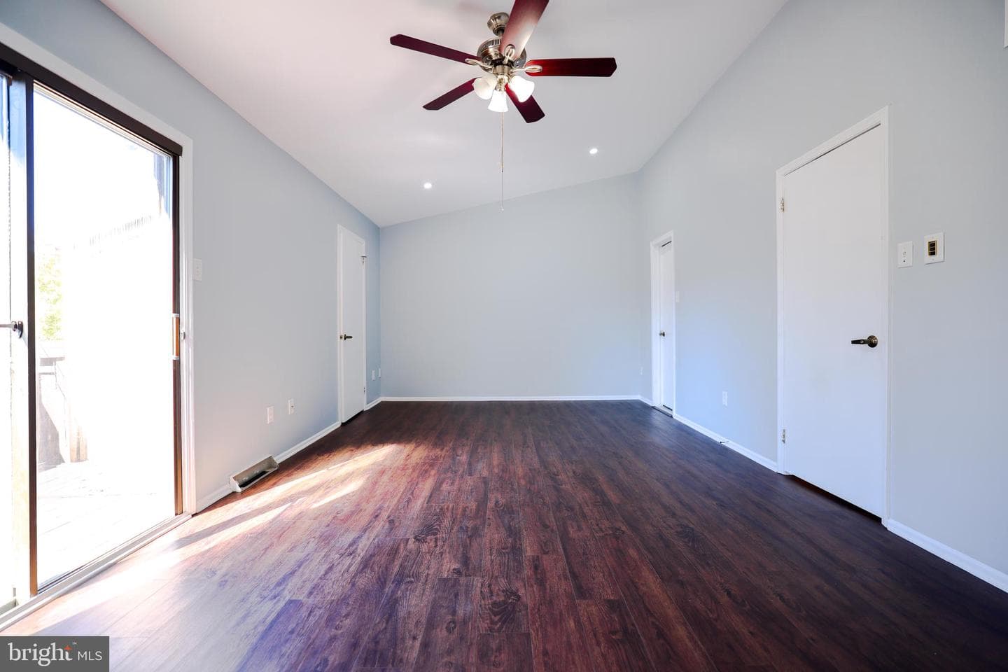 150 Knox Court photo 18