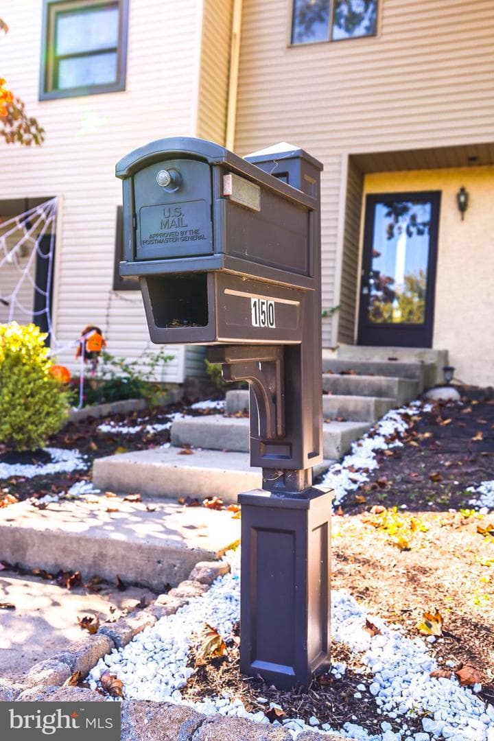 150 Knox Court photo 41