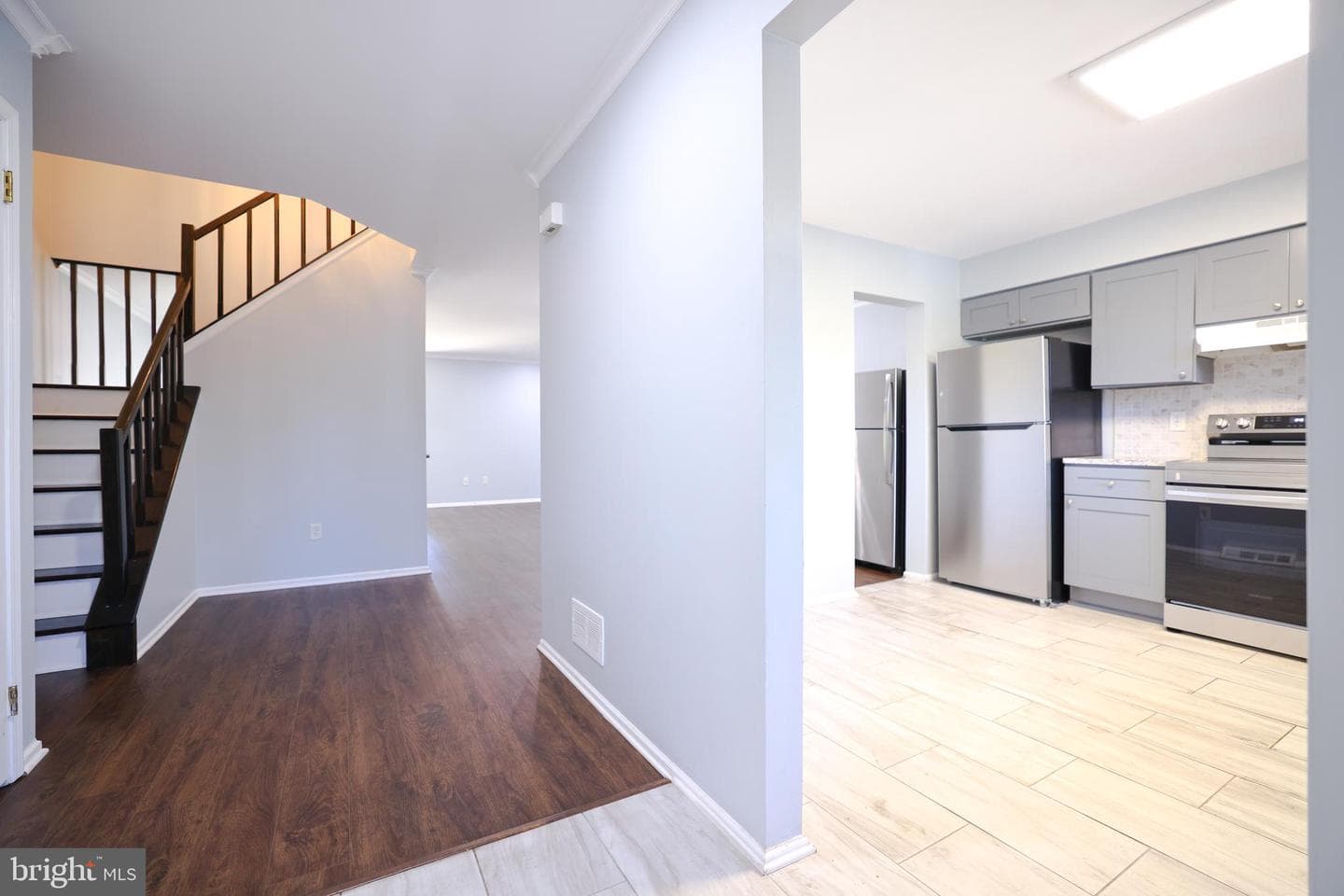 150 Knox Court photo 5