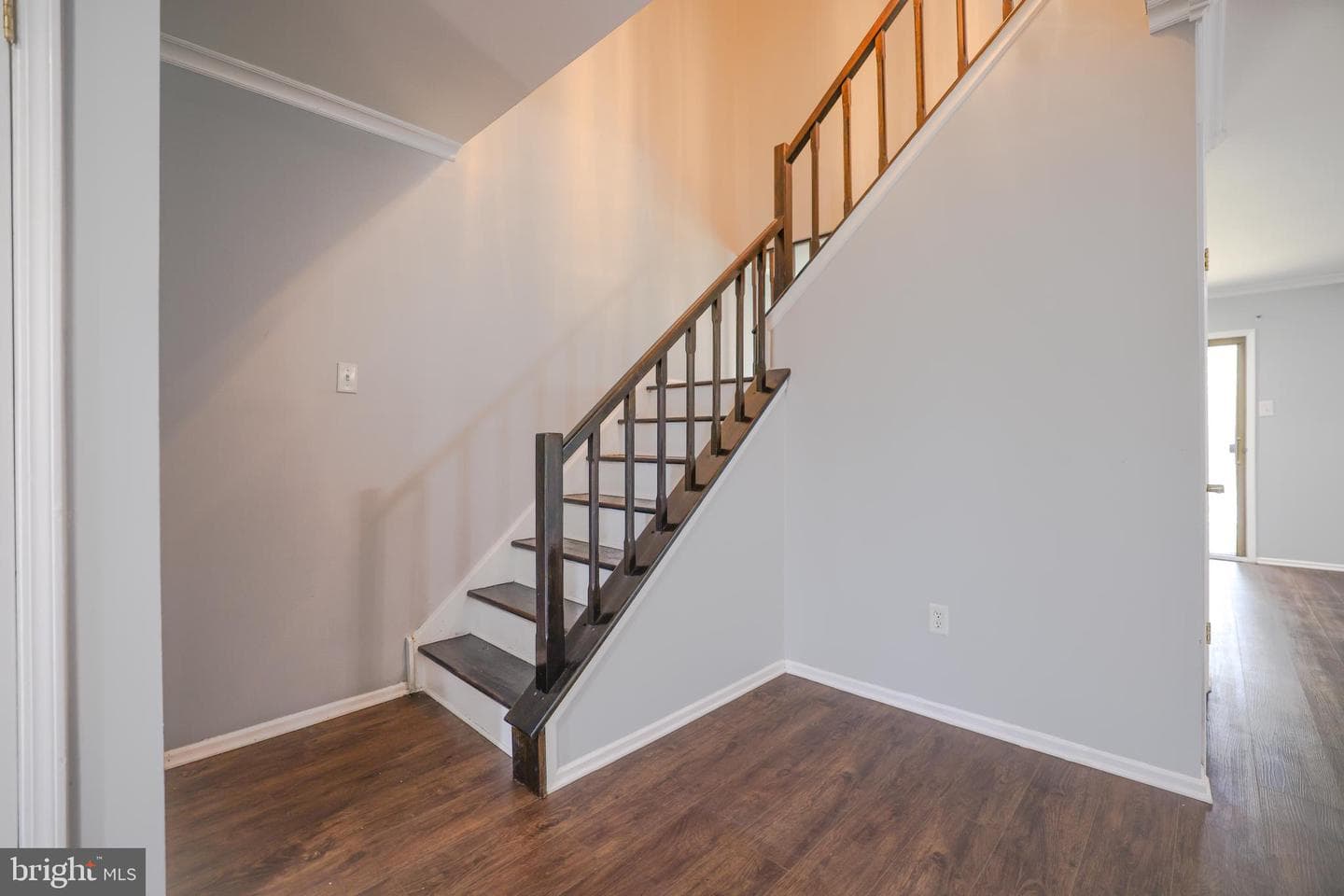150 Knox Court photo 8