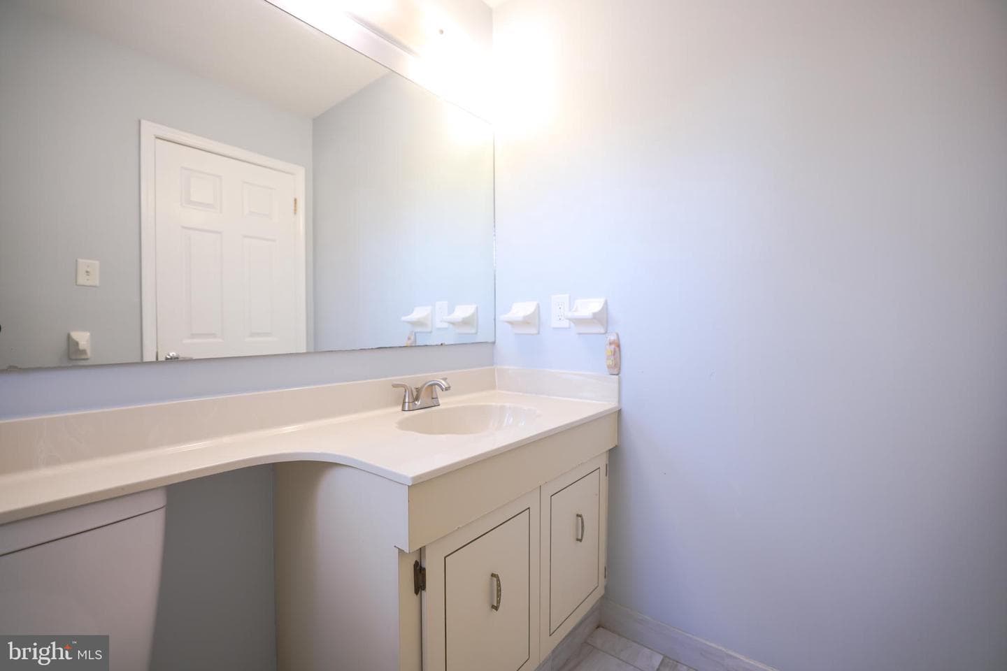 150 Knox Court photo 9